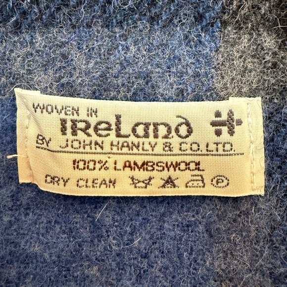 John Hanly & Co. 100% Lambswool Tartan Scarf 🇮🇪– Blue, Red & Yellow Plaid - Picture 7 of 8